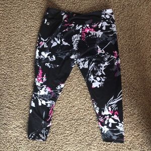 Fabletics Black, Pink & Grey Floral Athletic Capri